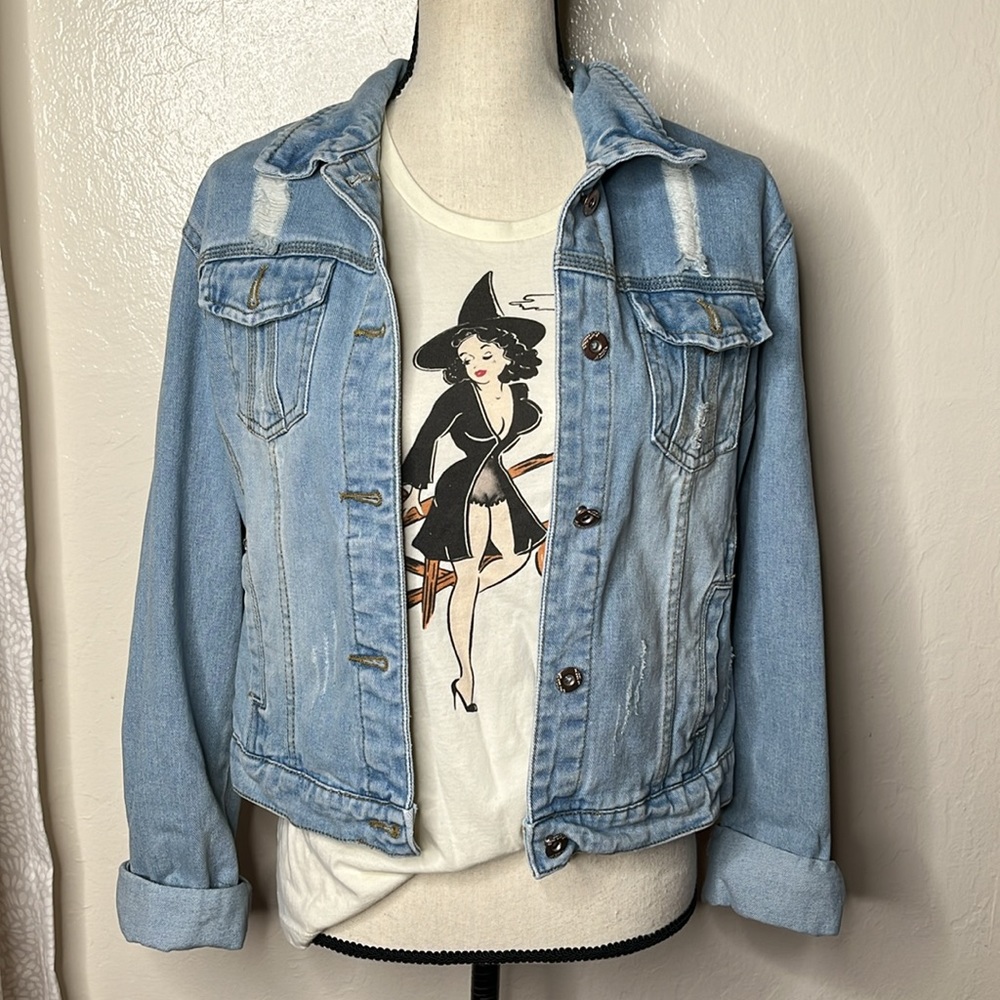 Jean Jacket Distressed - Picture 3 of 16